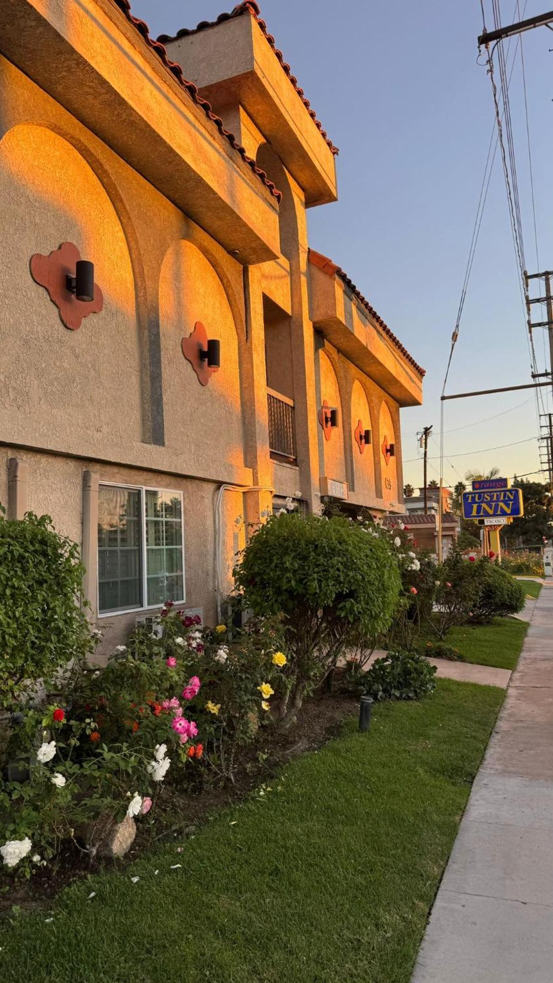 Orange Tustin Inn In 오렌지 외부 사진