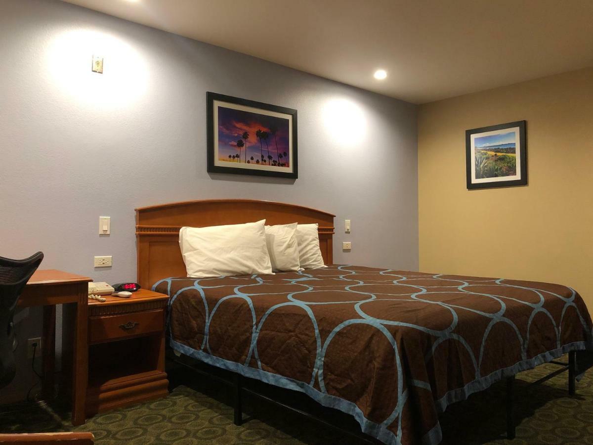 Orange Tustin Inn In 오렌지 외부 사진
